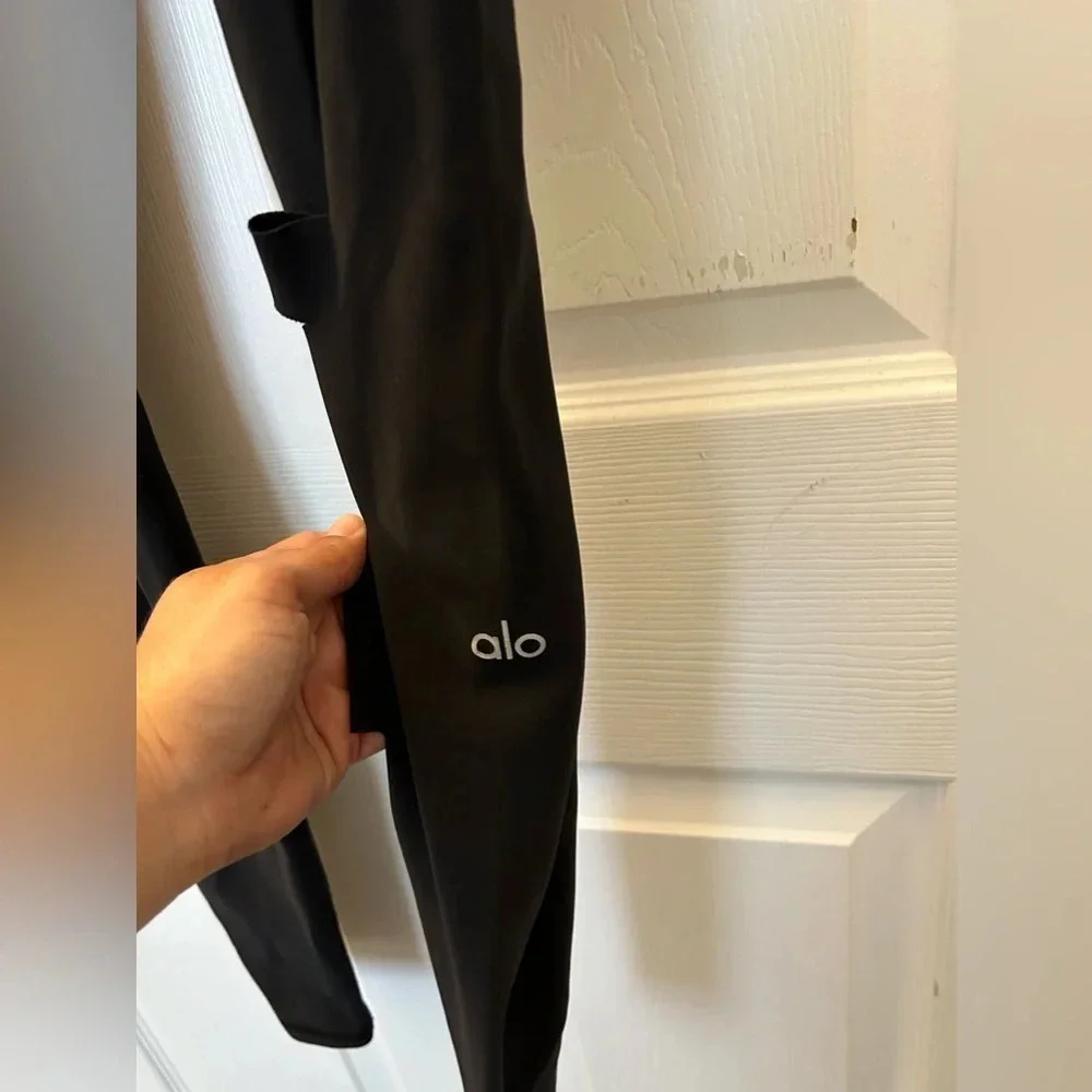 ! alo yoga leggings | 7/8 High-waisted ripped warrior - black